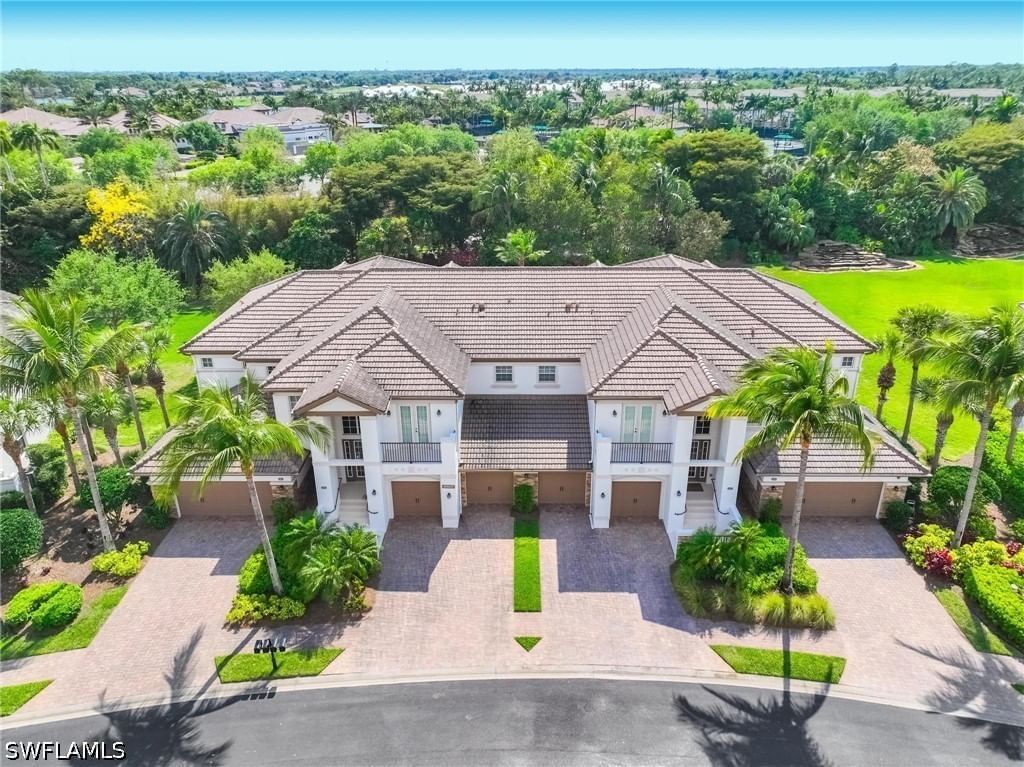 8040 Players Cove Drive #102, Naples, FL 34113 photo 3