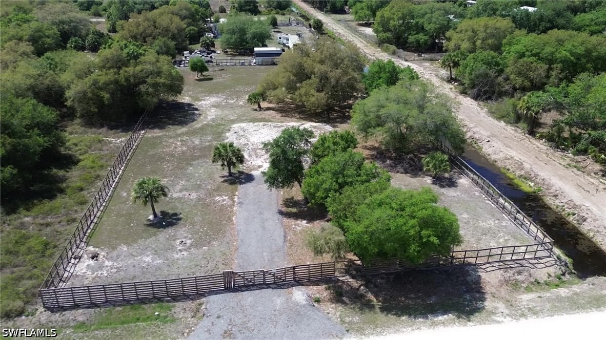 180 N Datil Street, Clewiston, FL 33440 photo 3
