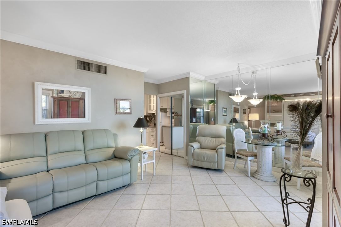 240 Seaview Court #105, Marco Island, FL 34145