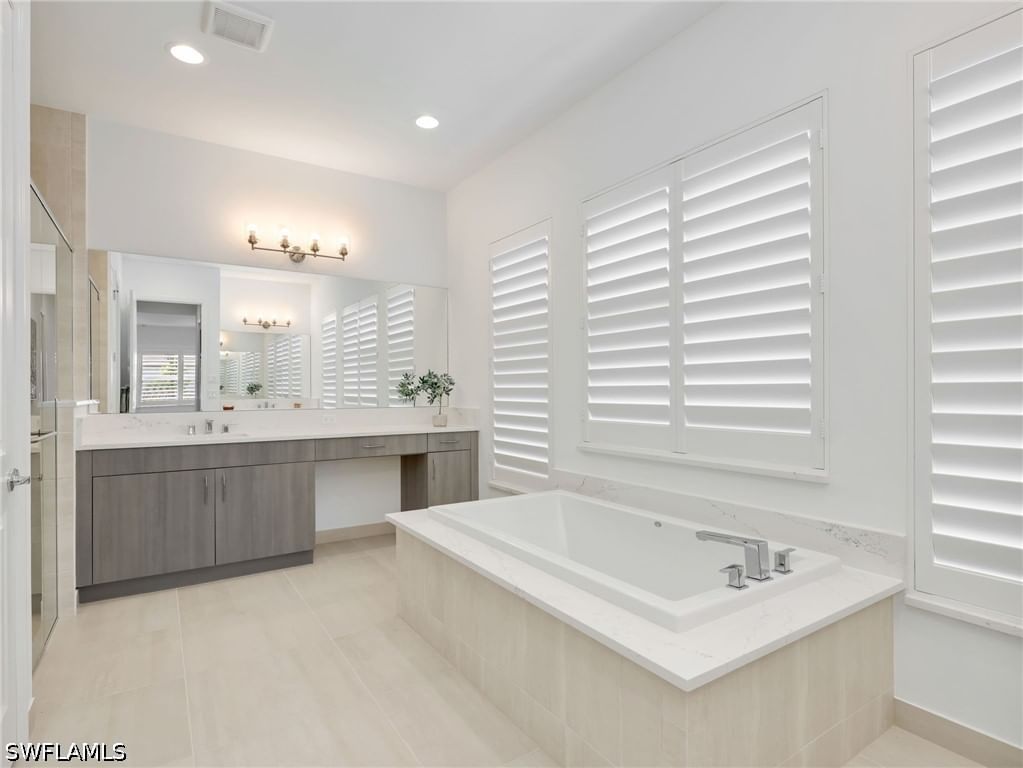 11268 Daphne Court, Naples, FL 34120 photo 5