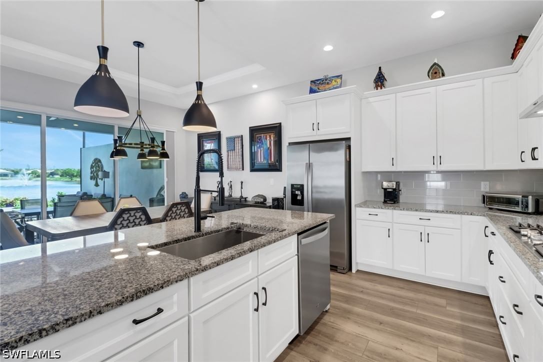 8966 Saint Lucia Drive, Naples, FL 34114 photo 2