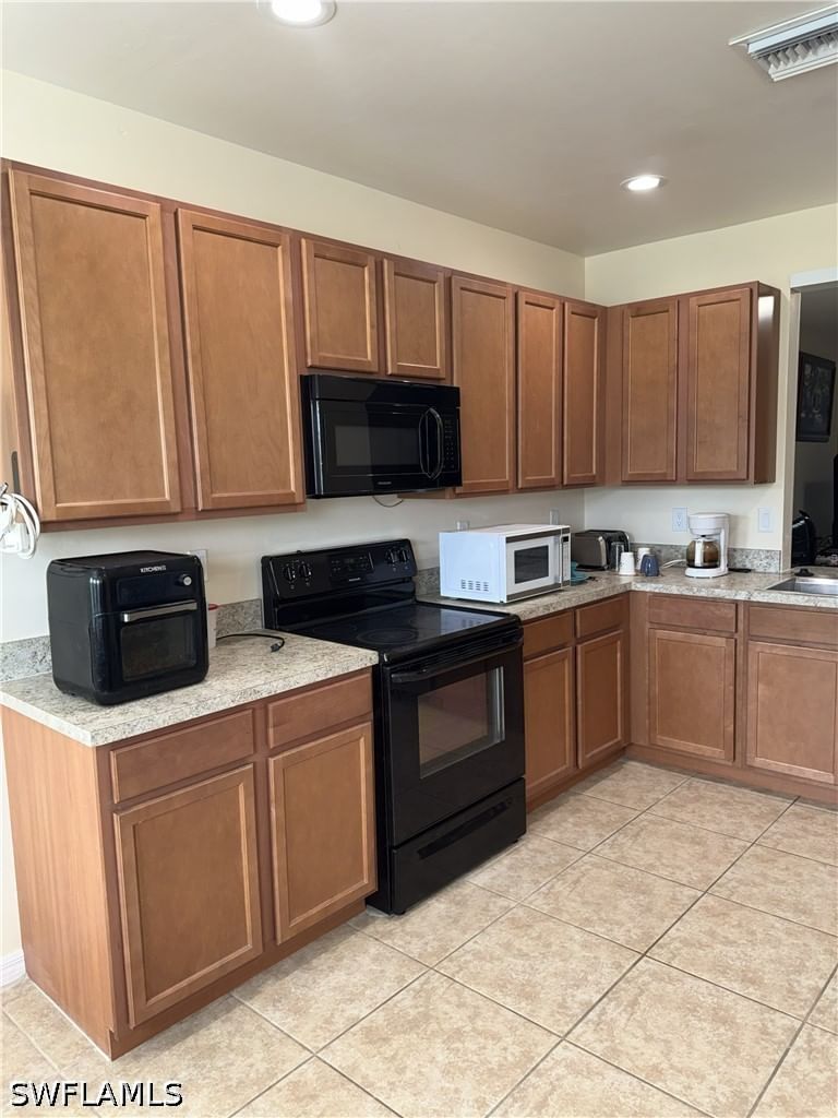 1823 SW 16th Terrace, Cape Coral, FL 33991 photo 5