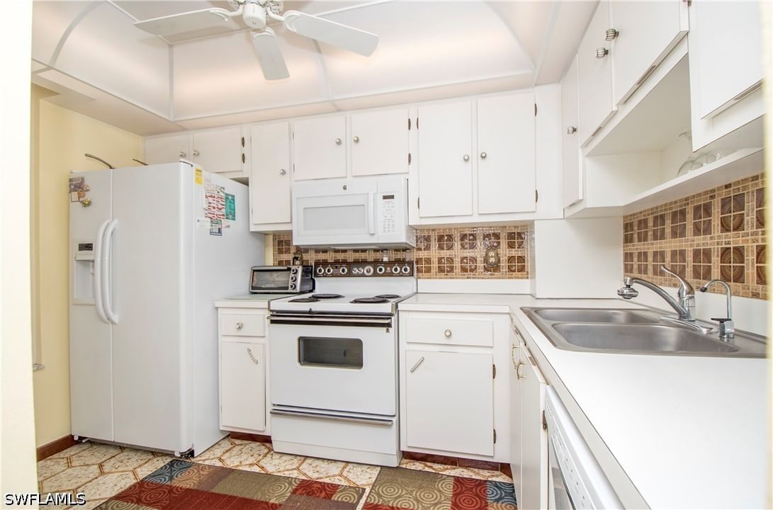 320 Seaview Court #1011, Marco Island, FL 34145 photo 4