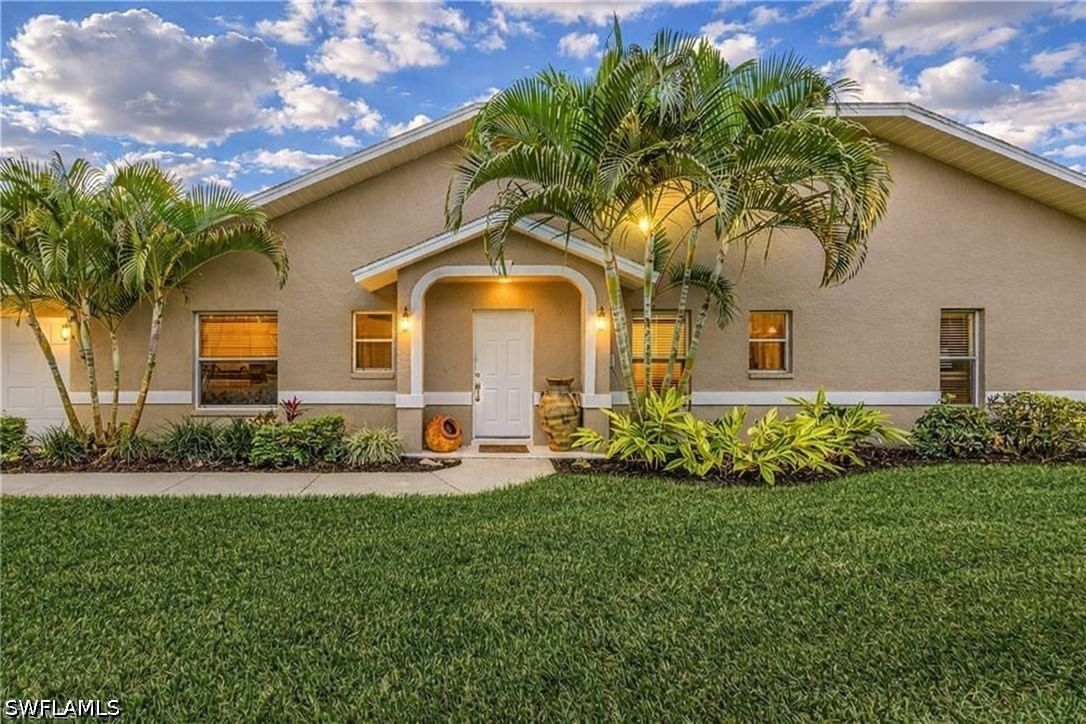 2037 W Crown Pointe Boulevard, Naples, FL 34112 photo 2