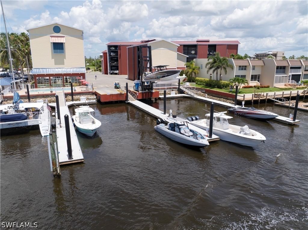 750 RIVER POINT   A3-03 Drive, Naples, FL 34102 photo 2