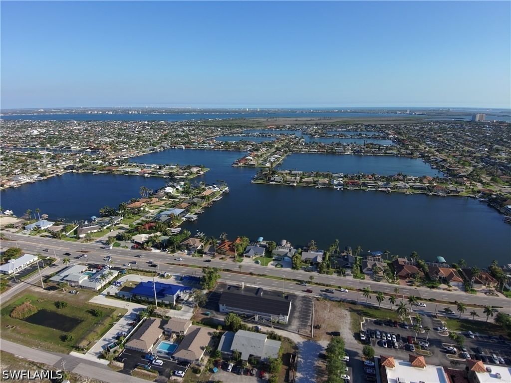 628 SW 47th Street, Cape Coral, FL 33914 photo 2