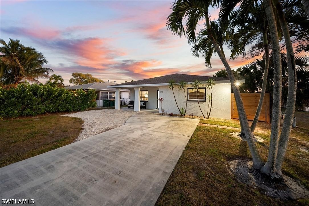 630 99th Avenue N, Naples, FL 34108 photo 4
