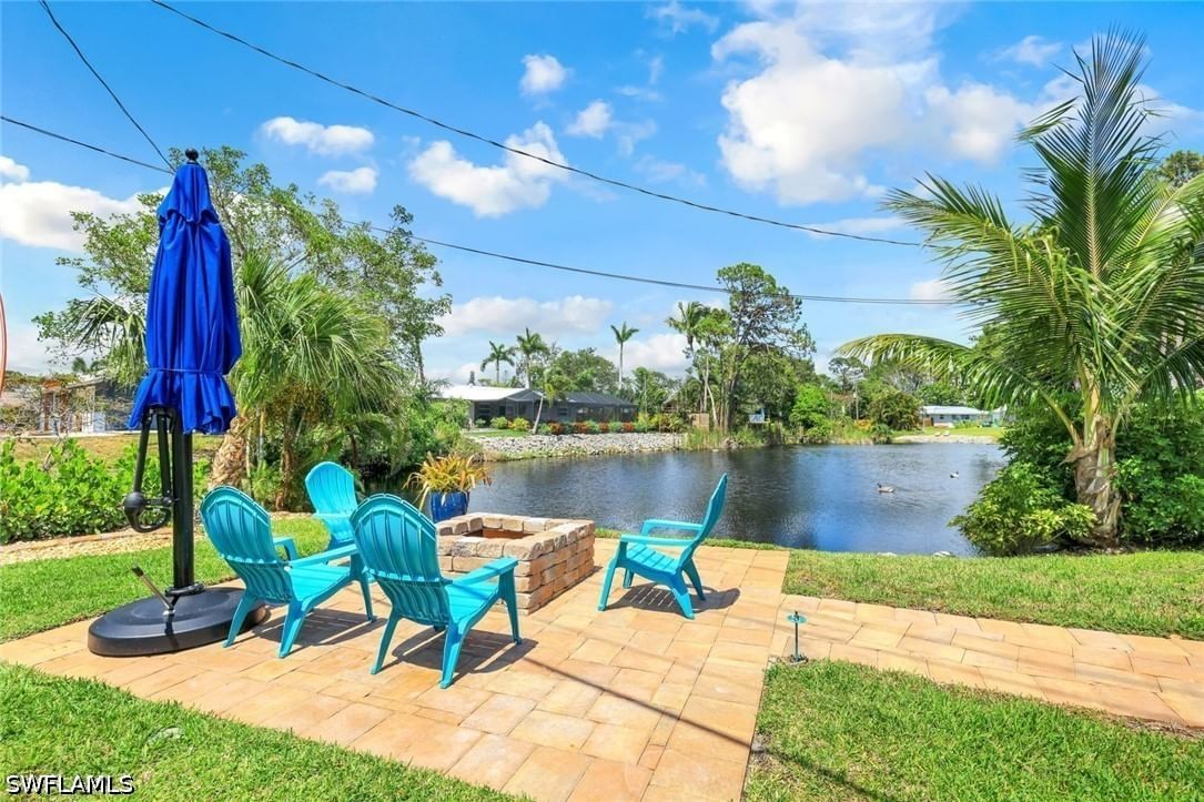 999 East Valley Drive, Bonita Springs, FL 34134 photo 3