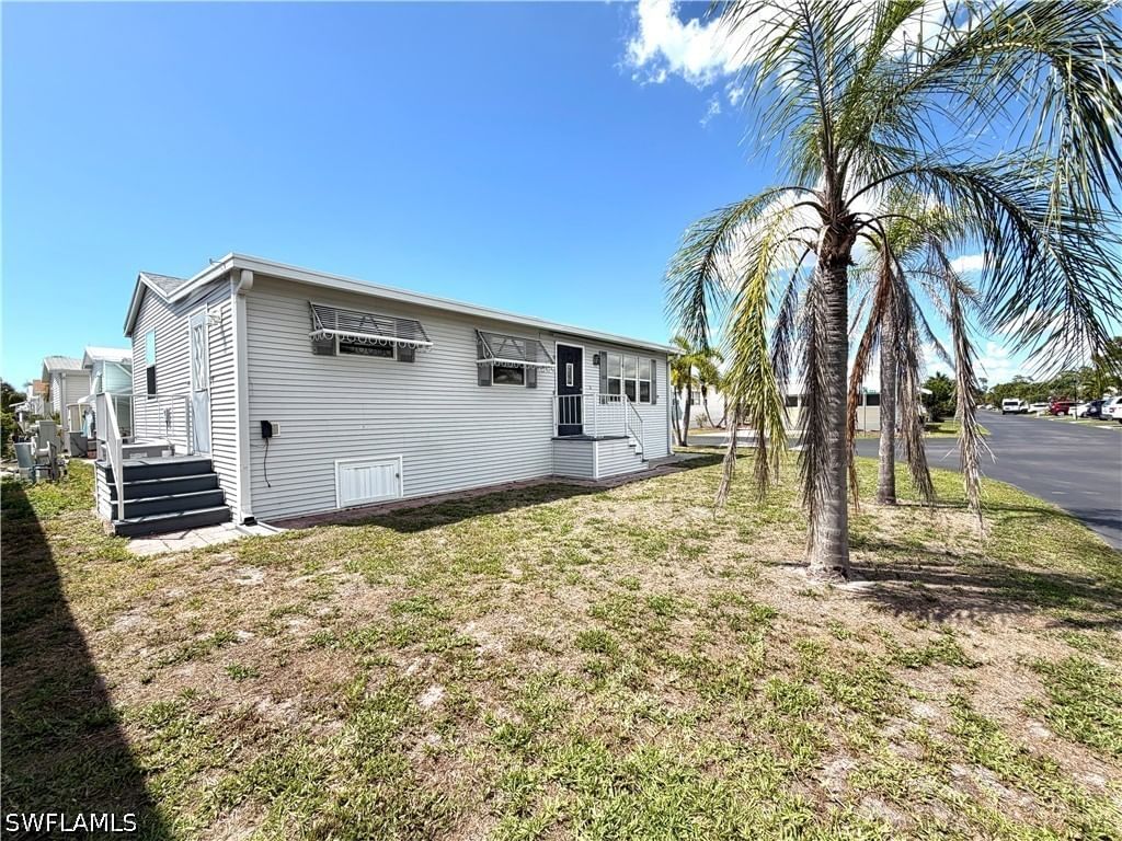 4501 Robert E Lee Boulevard E, Estero, FL 33928 photo 3