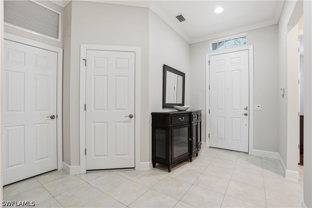 9328 Fieldstone Lane, Naples, FL 34120 photo 4