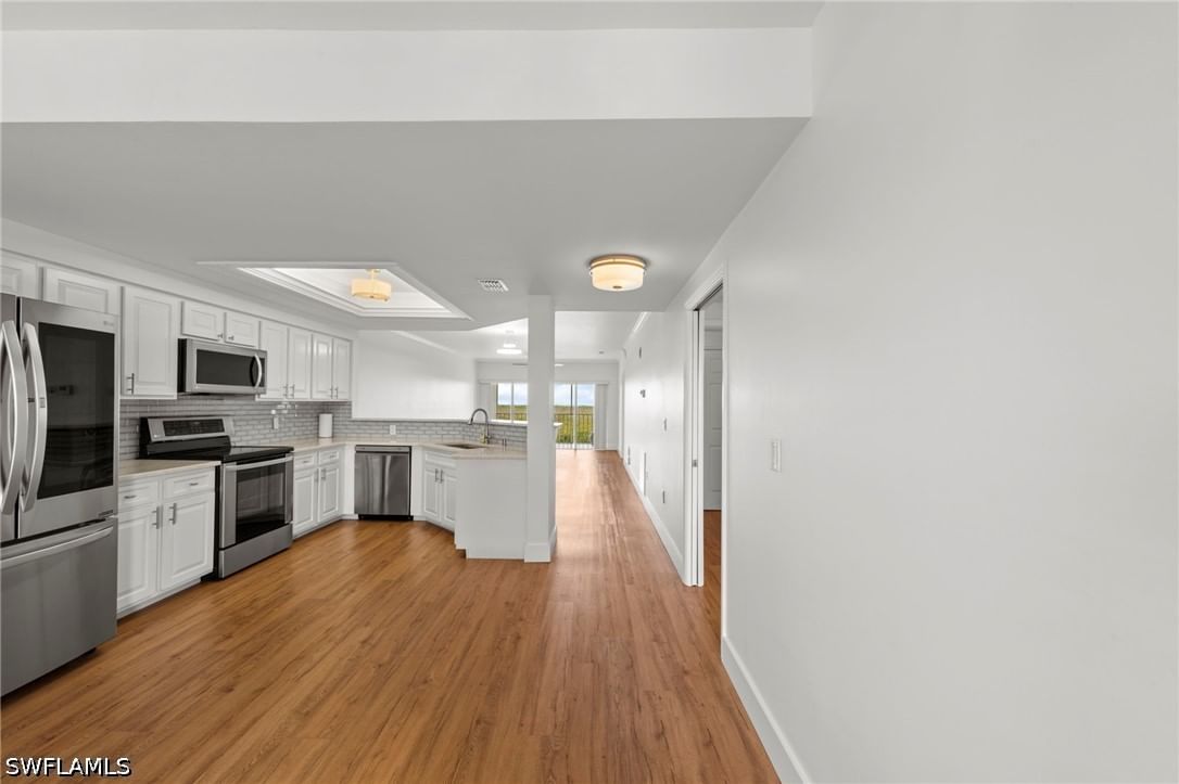 13105 Vanderbilt Drive #502, Naples, FL 34110 photo 4