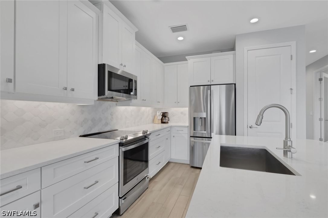 2633 Seychelles Circle #2305, Naples, FL 34112 photo 5