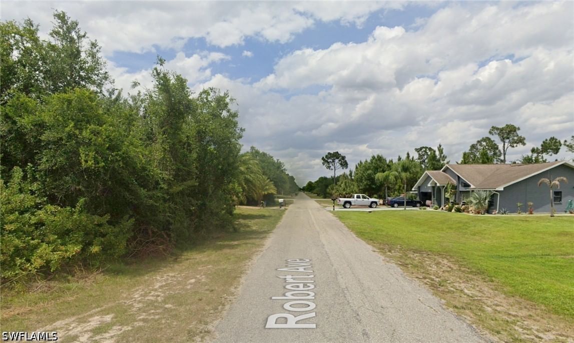 1019 Robert Avenue, Lehigh Acres, FL 33936 photo 2