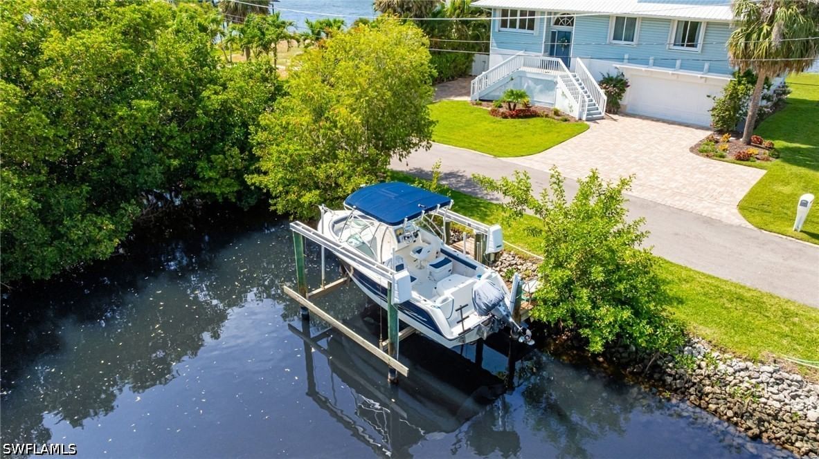 3968 Aloha Lane, Bonita Springs, FL 34134 photo 2