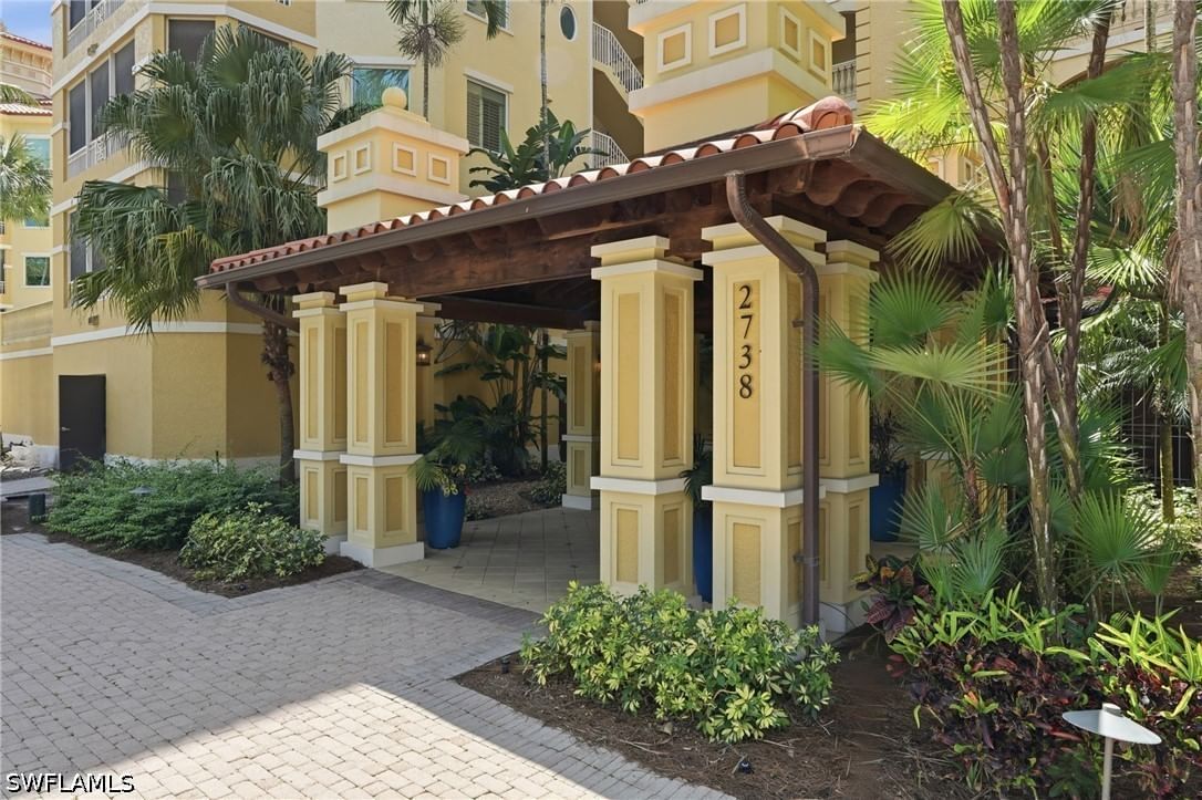 2738 Tiburon Boulevard E #B104, Naples, FL 34109 photo 4