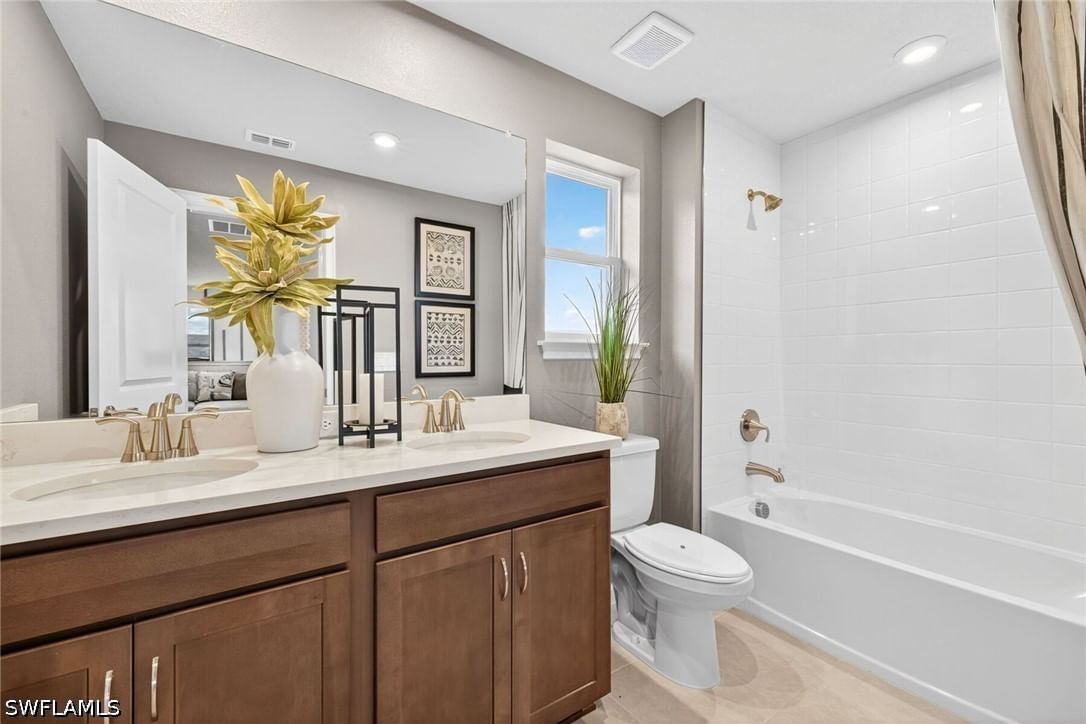 1541 Panoramic Vista Avenue, Naples, FL 34114 photo 4