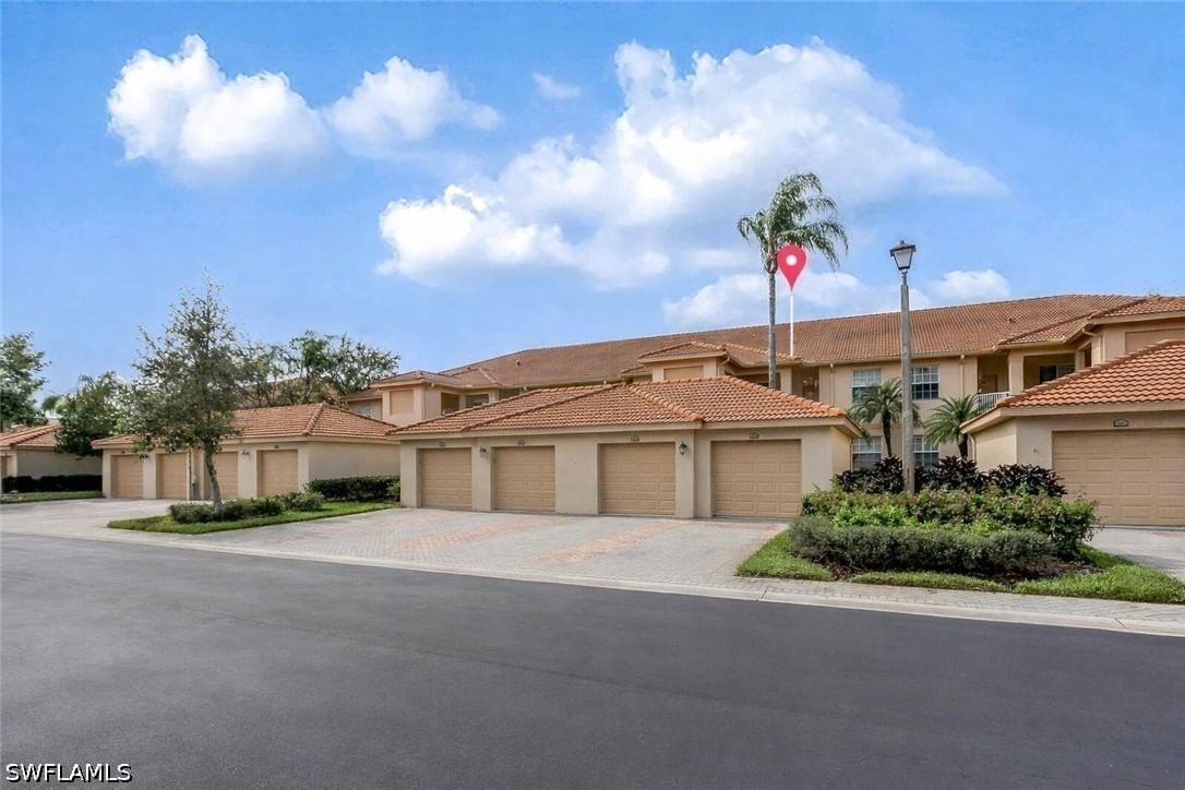 3980 Bishopwood Court E #204, Naples, FL 34114 photo 4