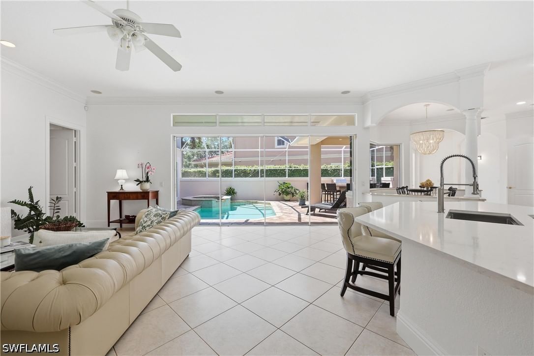 2844 Coco Lakes Drive, Naples, FL 34105 photo 3