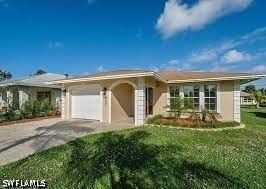 637 95th Avenue N, Naples, FL 34108 photo 2