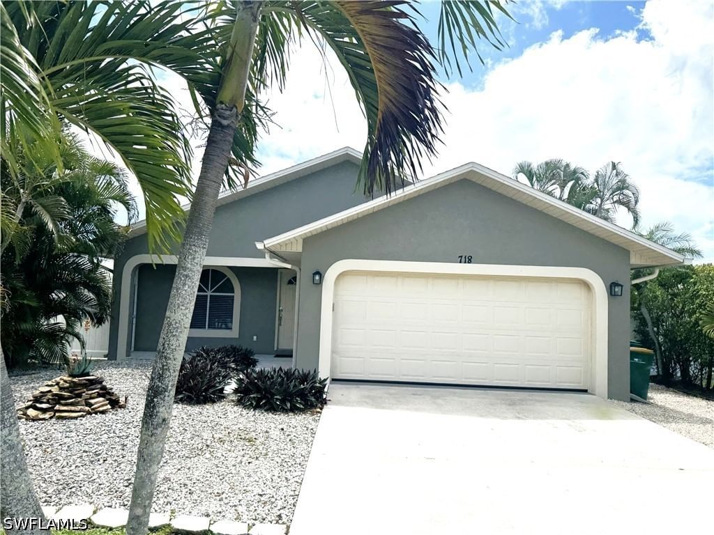 718 95th Avenue N, Naples, FL 34108 photo 3