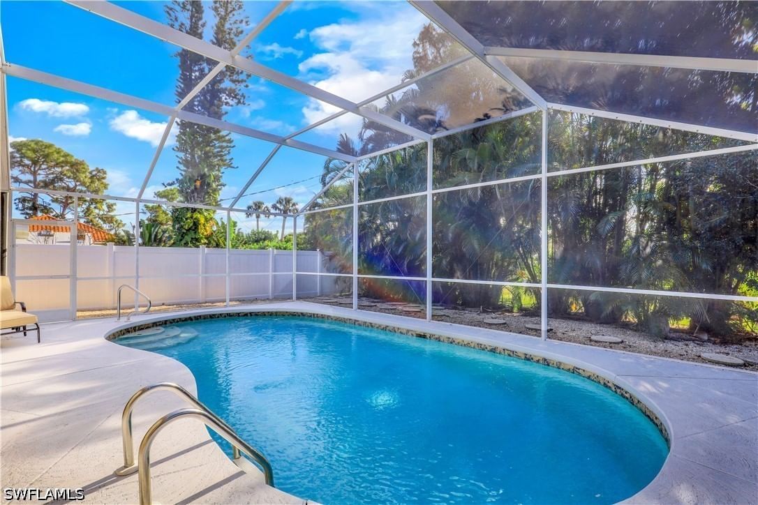 718 95th Avenue N, Naples, FL 34108 photo 4