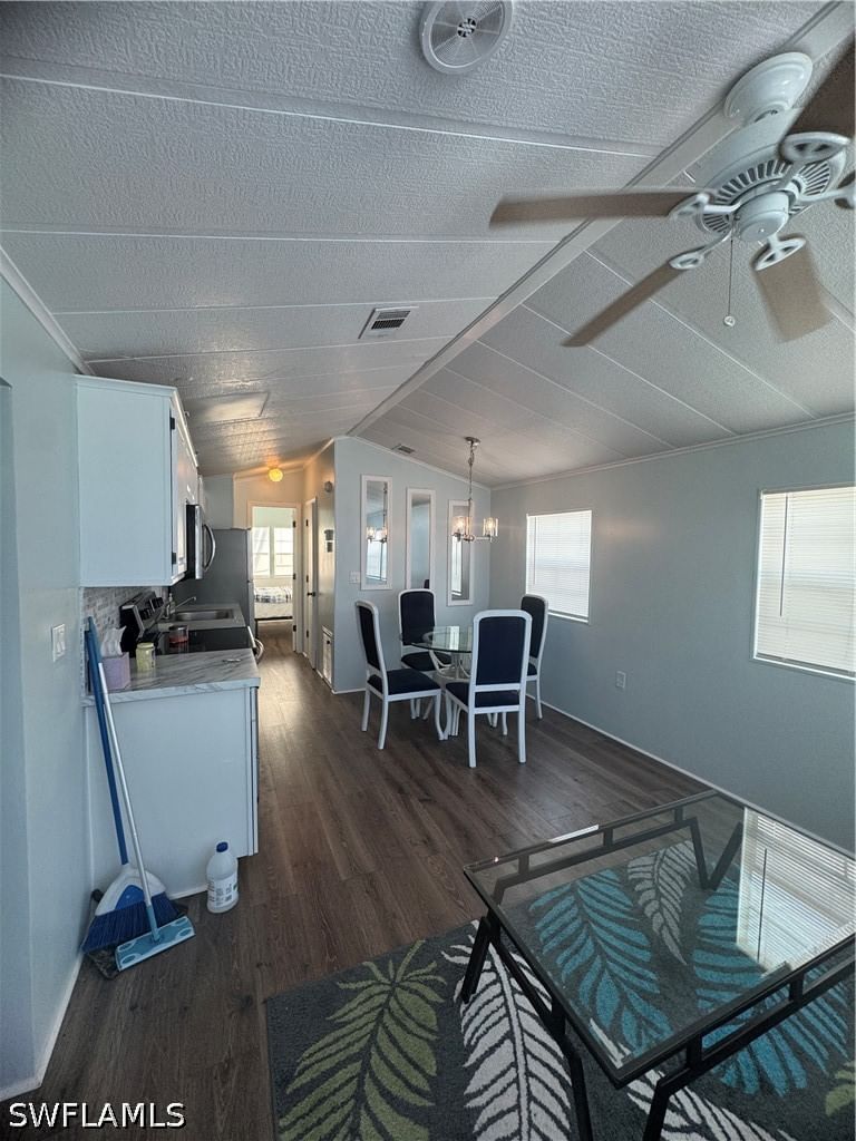 17010 Puppy Dog Drive, Fort Myers, FL 33908 photo 4
