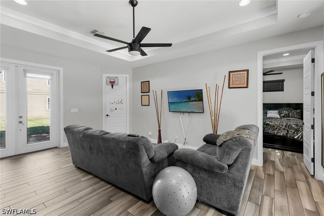 1386 Rosemary Lane, Naples, FL 34103 photo 3