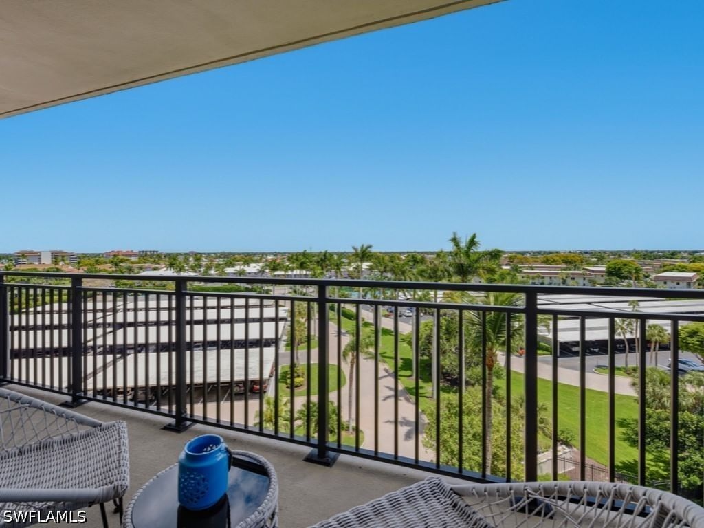 180 Seaview Court #706, Marco Island, FL 34145 photo 4