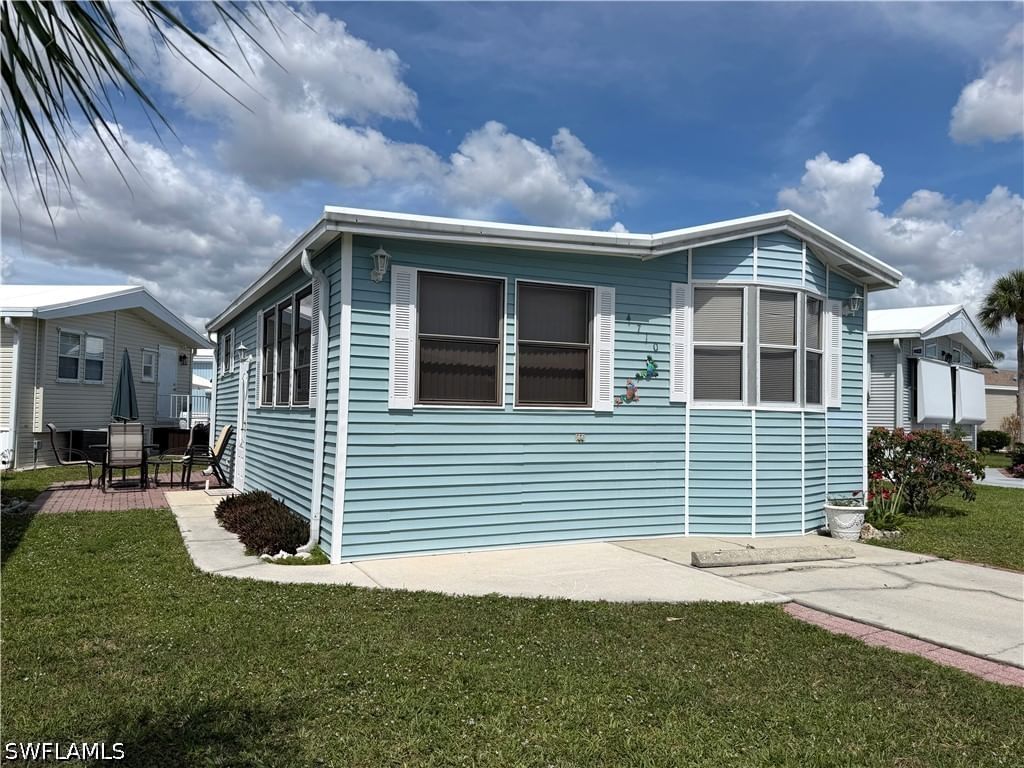 4710 Pilgrims Way W, Estero, FL 33928 photo 2