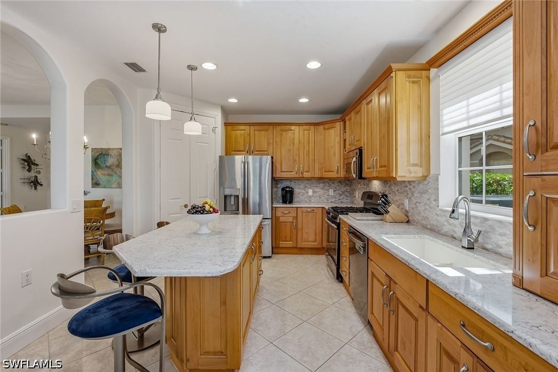 9154 Cherry Oaks Lane #101, Naples, FL 34114 photo 4