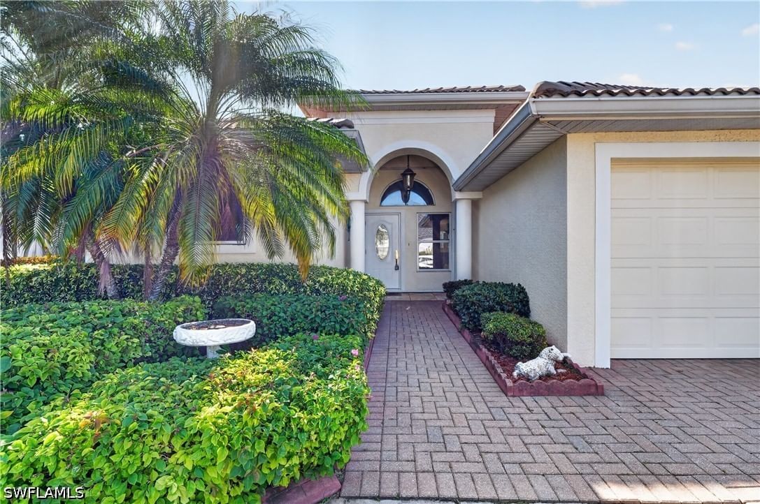 12585 Gemstone Court, Fort Myers, FL 33913 photo 3