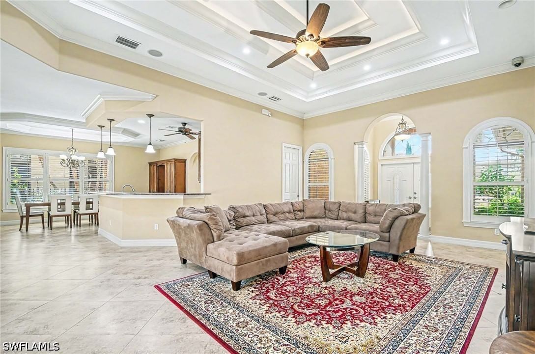 672 Fairway Terrace, Naples, FL 34103 photo 4