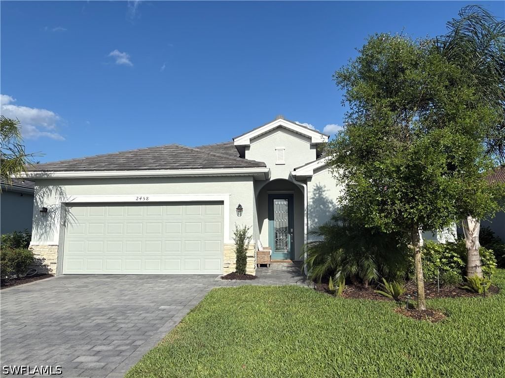 2458 Orchard Street, Naples, FL 34120 photo 2