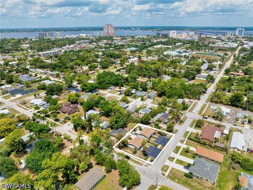 2566-2578 Jackson Street W, Fort Myers, FL 33901 photo 2