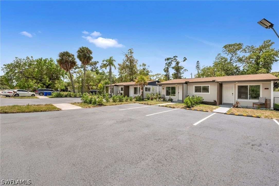 2566-2578 Jackson Street W, Fort Myers, FL 33901 photo 5