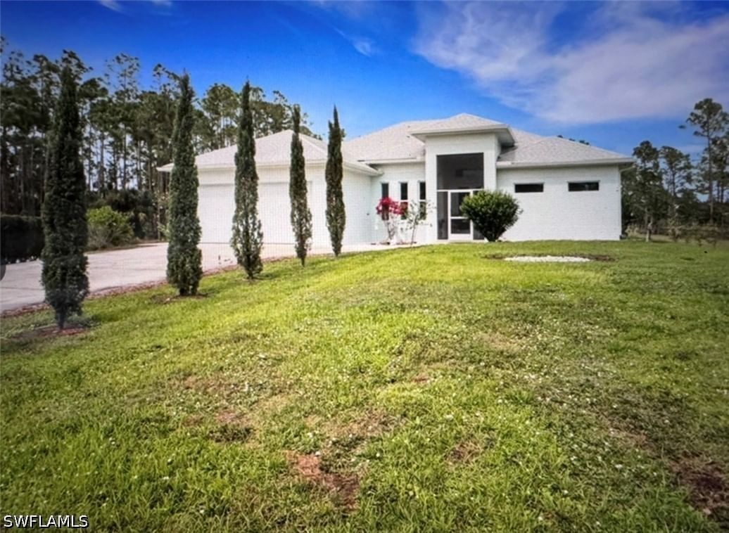 2575 31st Avenue NE, Naples, FL 34120 photo 3