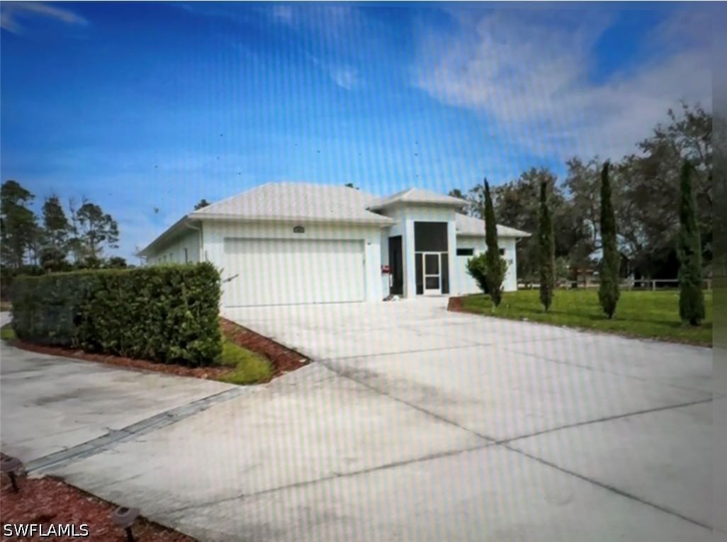 2575 31st Avenue NE, Naples, FL 34120 photo 4