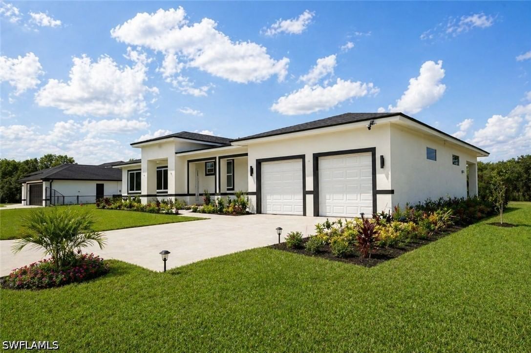 1715 McArthur Avenue, Lehigh Acres, FL 33972 photo 3