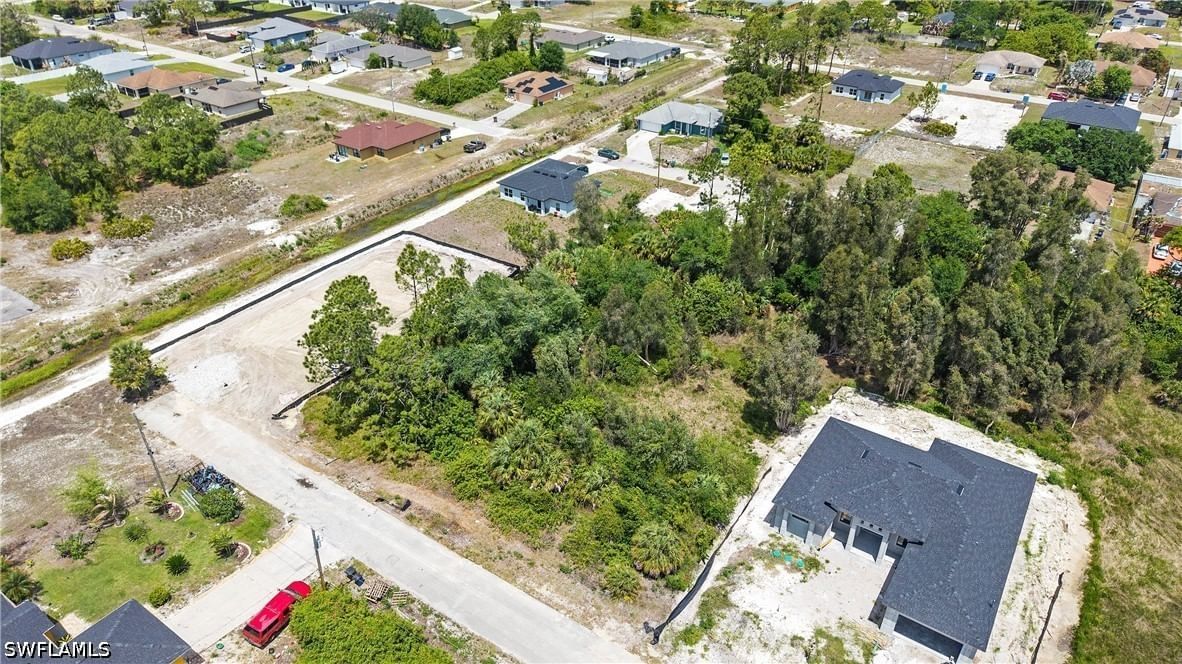 3416 38th Street SW, Lehigh Acres, FL 33976 photo 3