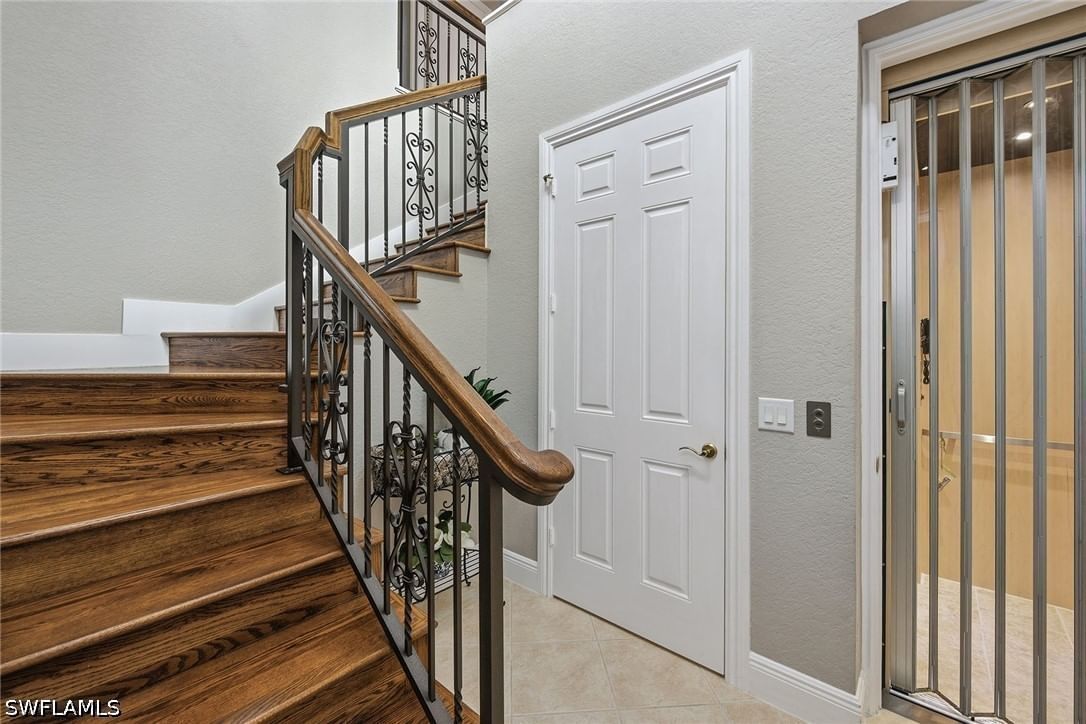 9219 Corfu Court #201, Naples, FL 34114 photo 4