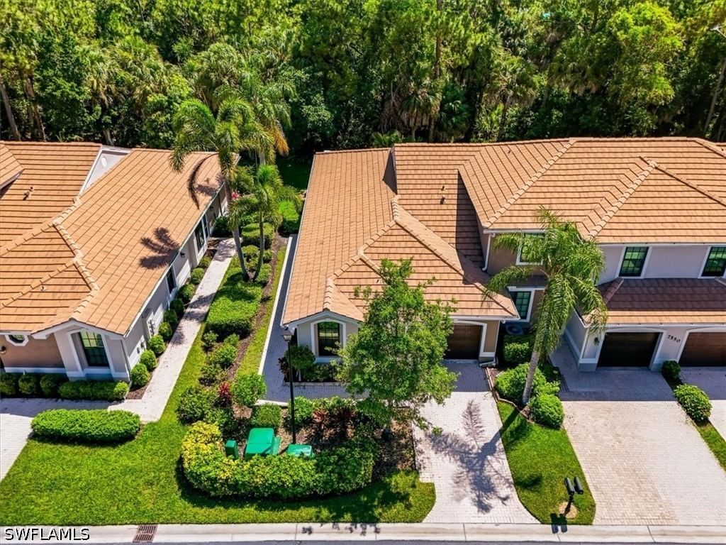 7550 Meadow Lakes Drive #4701, Naples, FL 34104 photo 2