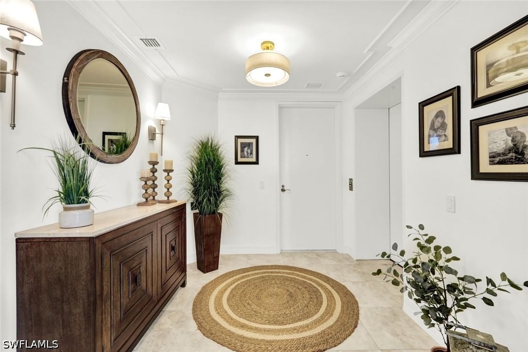 295 Grande Way #306, Naples, FL 34110 photo 2