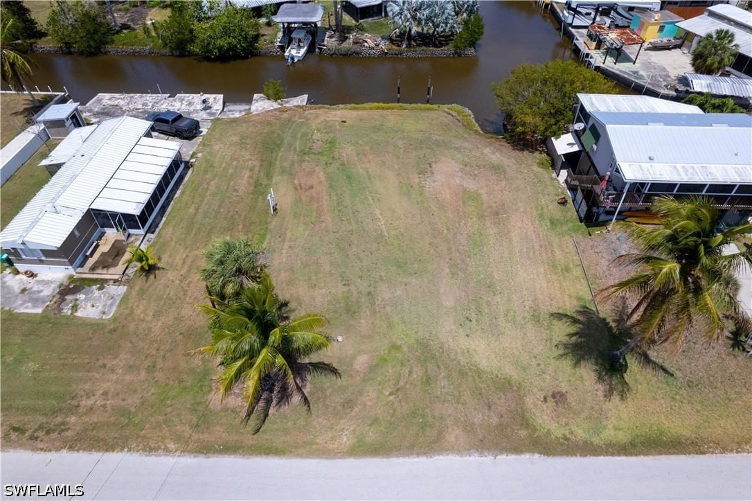 88 W Flamingo Drive, Everglades City, FL 34141 photo 5