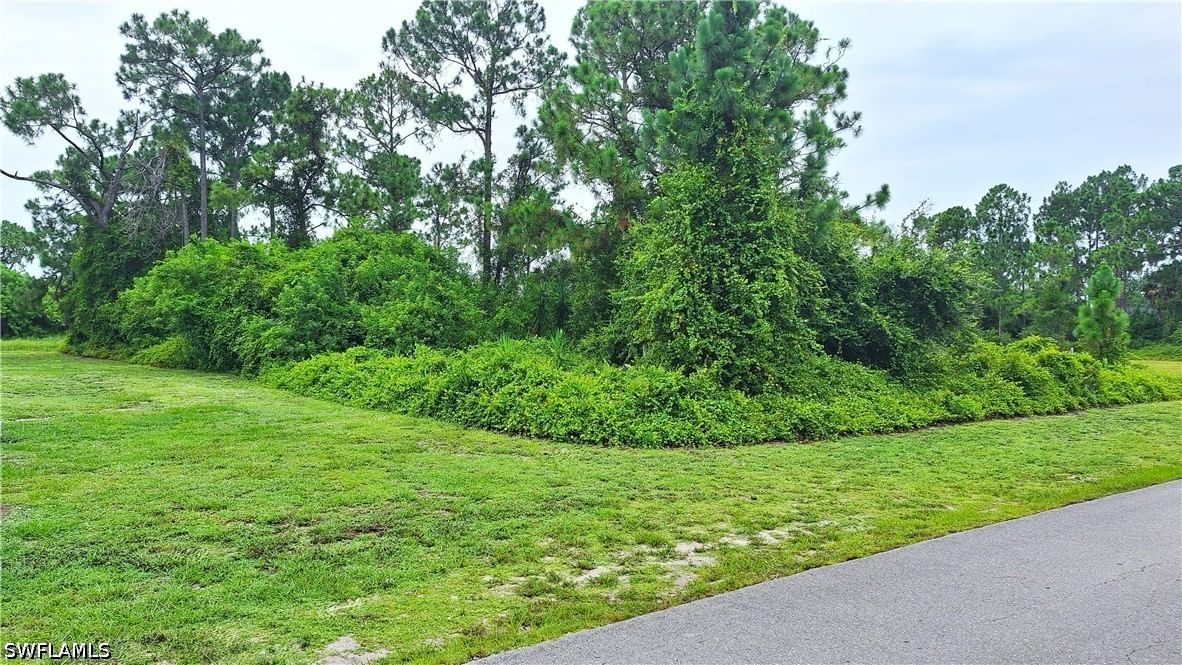 1033 Parker Court, Lehigh Acres, FL 33974 photo 5