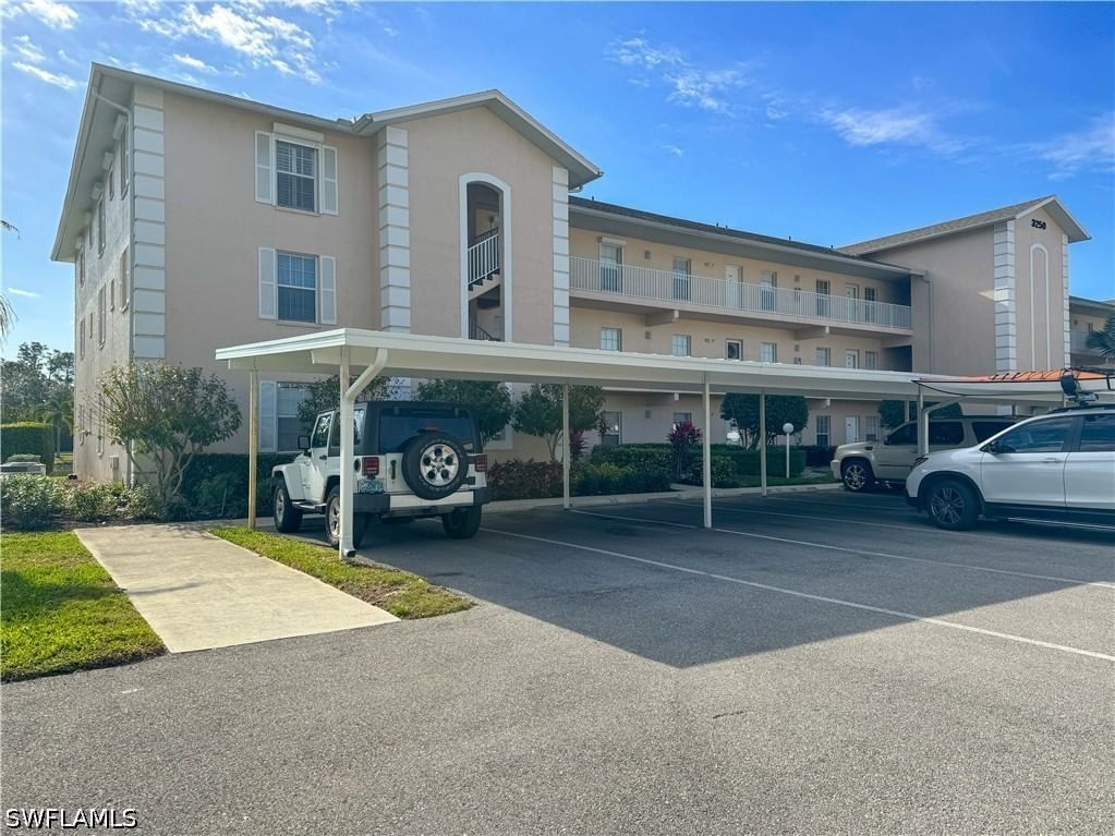 3250 Cypress Glen Way #424, Naples, FL 34109 photo 3