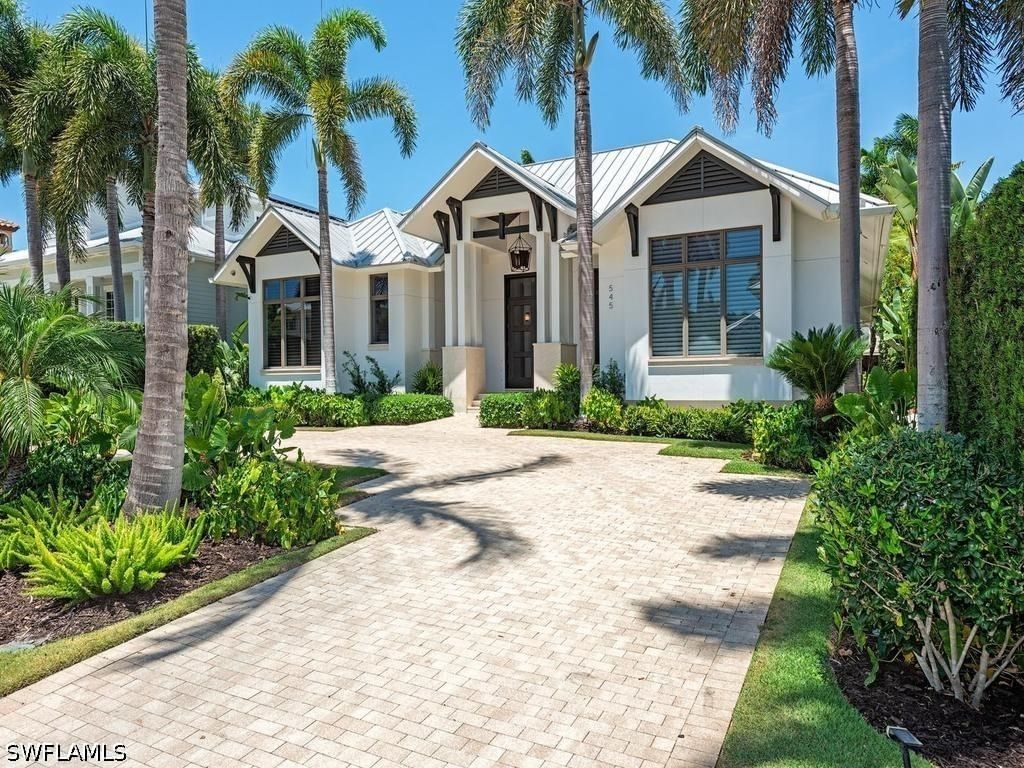 545 13th Avenue S, Naples, FL 34102 photo 2