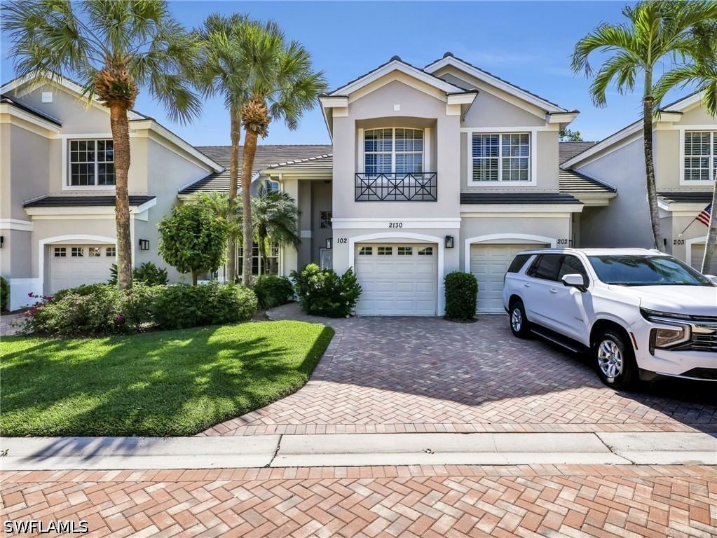 2130 Aberdeen Lane #9-102, Naples, FL 34109 photo 2
