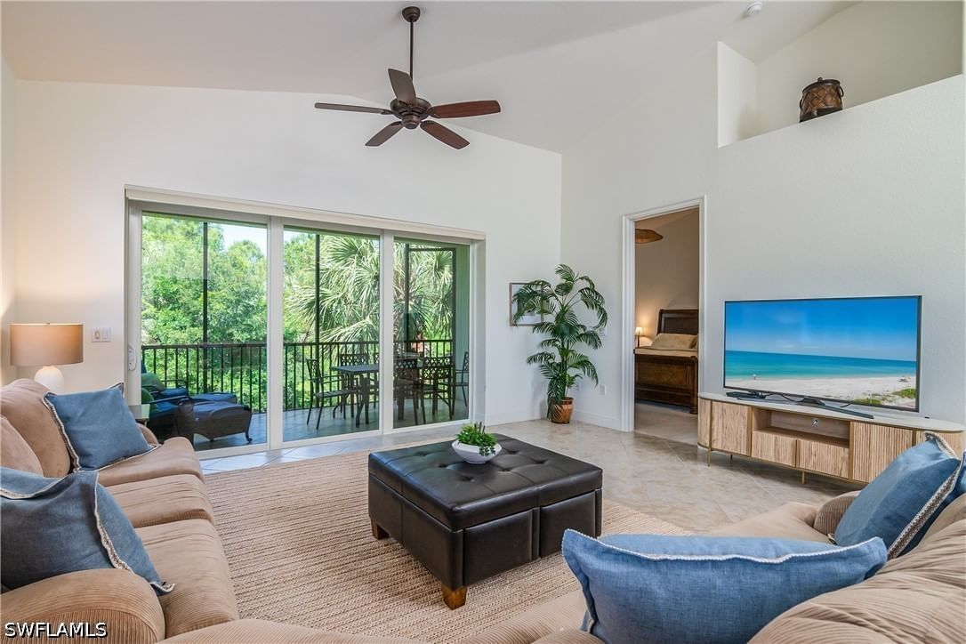 7845 Hawthorne Drive #903, Naples, FL 34113 photo 3