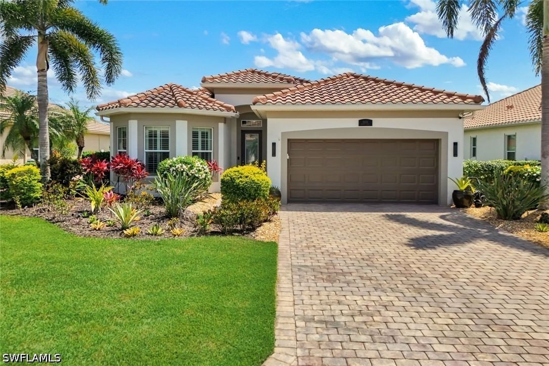 9104 Graphite Circle, Naples, FL 34120 photo 2