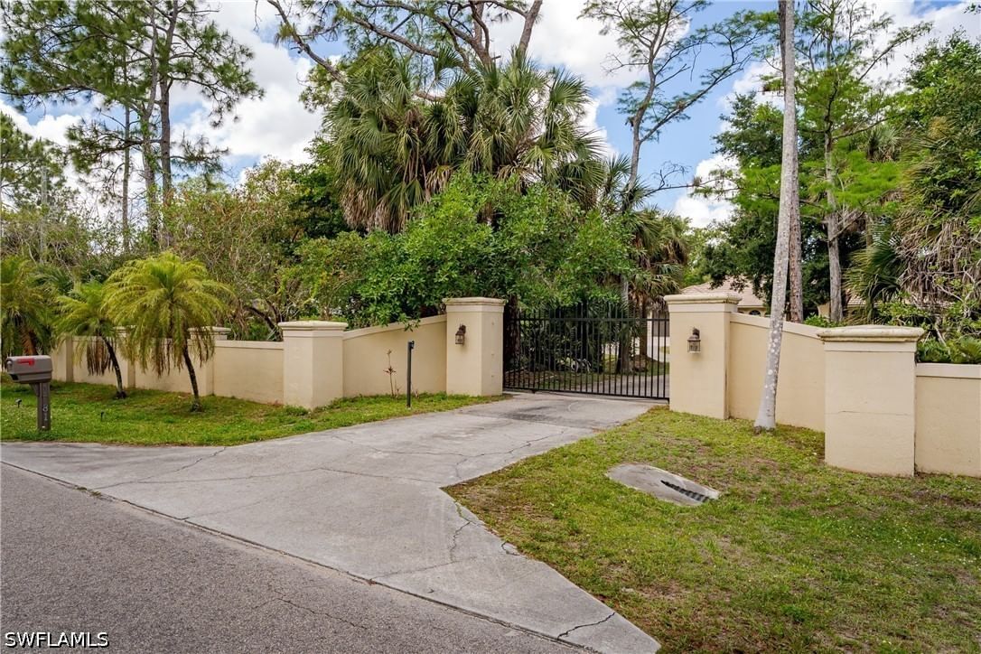 1781 21st Street SW, Naples, FL 34117 photo 2